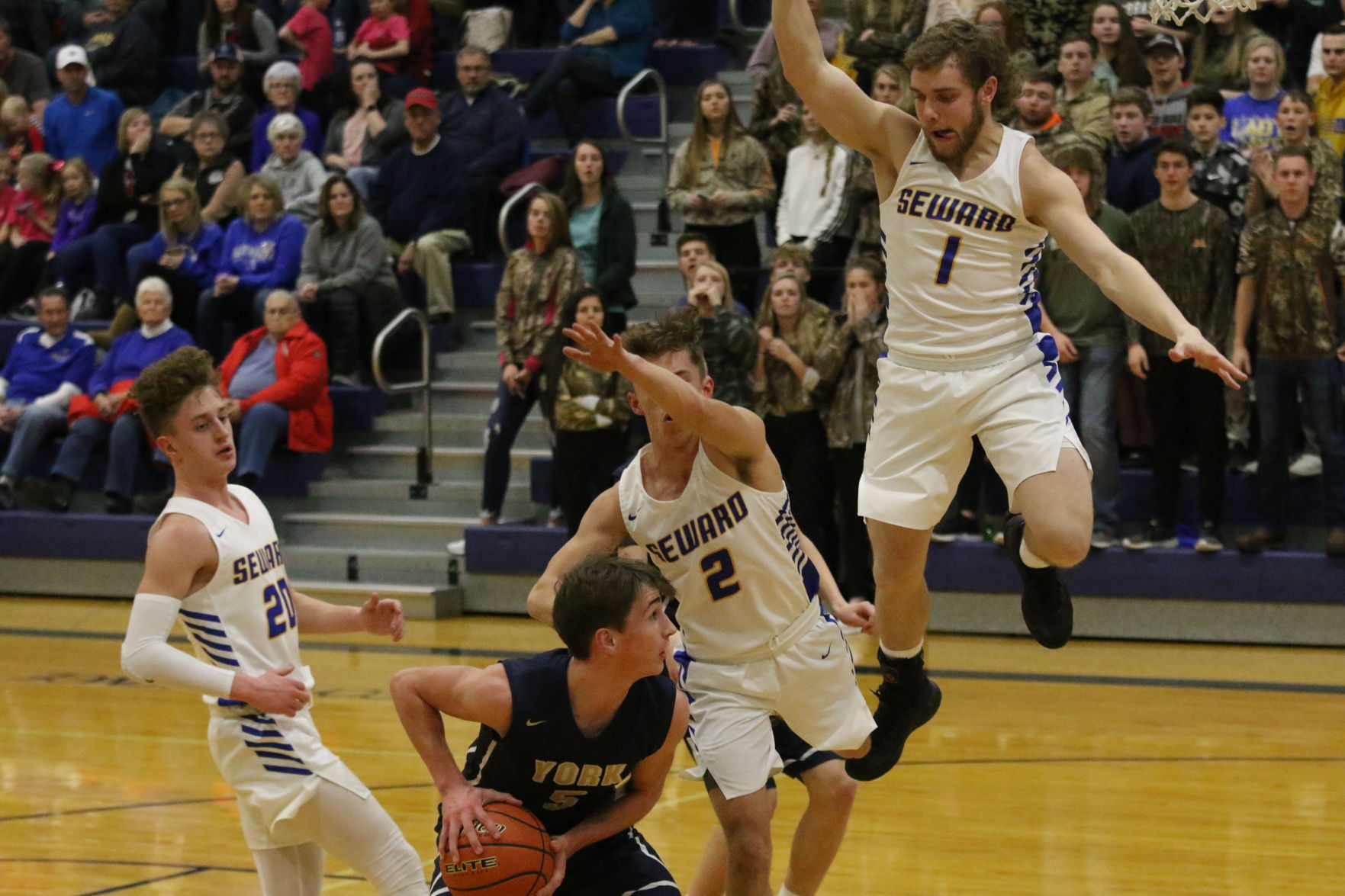 York vs. Seward boys basketball 8.JPG
